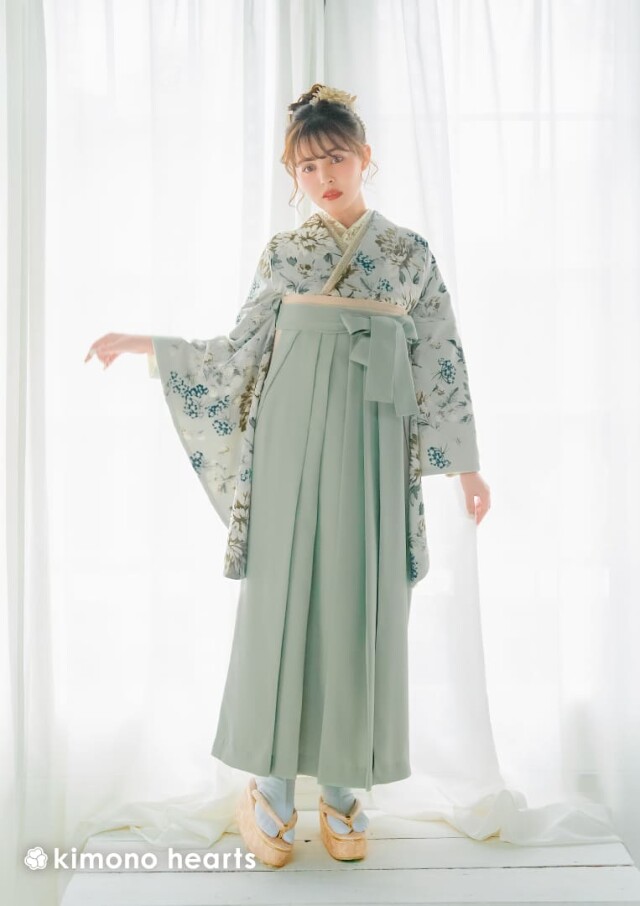 花柄×ミントグリーンの衣装画像1