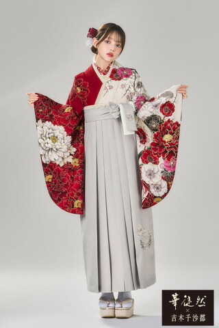 No.4413 華徒然×吉木千沙都ブランド袴ネットレンタル　白赤　牡丹柄　人気　片身替わり　正統派古典　清楚　王道　R27042