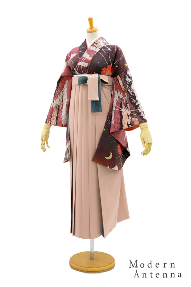 モダンアンテナブランド袴ネットレンタル ピンク 機械のブーケ レトロポップ 個性派袴 目立つ ブーツスタイル R27038の衣装画像3