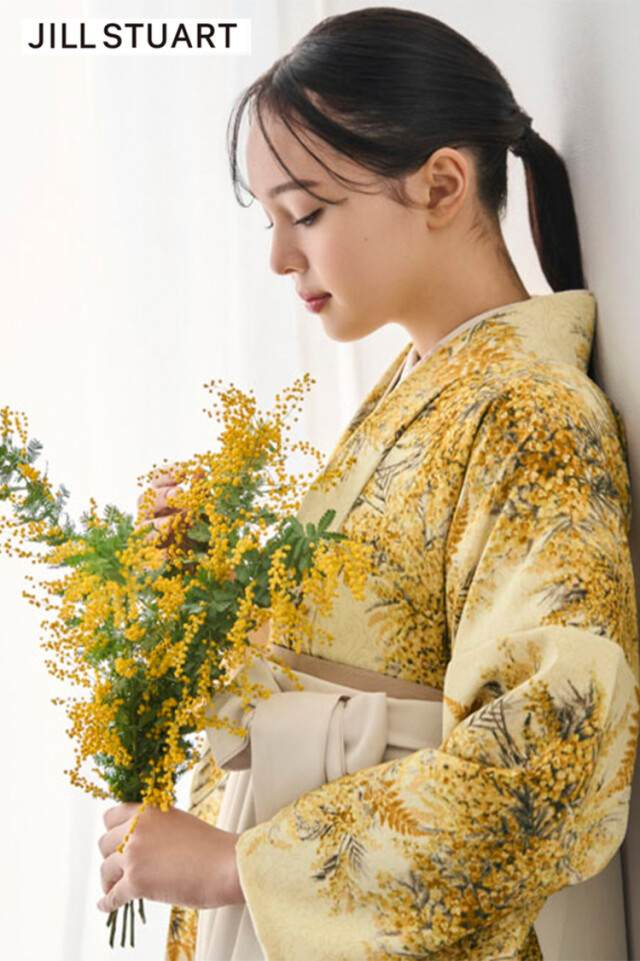 JILL STUARTブランド袴ネットレンタル ヴィンテージスタイル イエロー ミモザ きれいめ 大人っぽい お洒落 ブーツコーデ R27020の衣装画像2