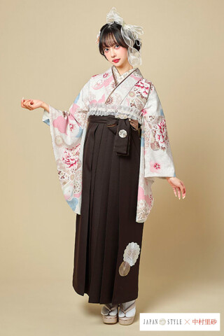 No.4492 JAPAN STYLE×中村里砂ブランド袴ネットレンタル　くすみカラー/白ピンク　牡丹柄/古典　かわいい　淡い色コーデ　R26096