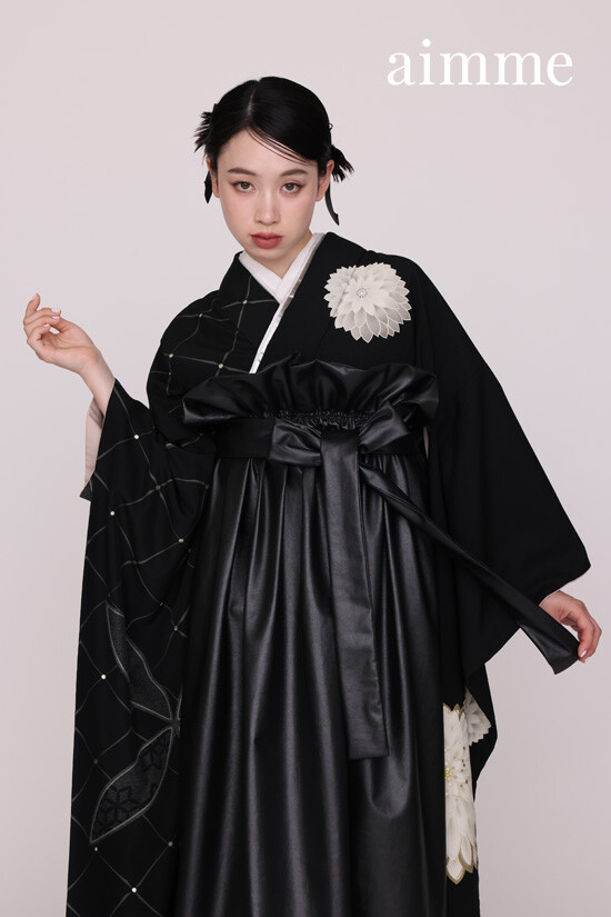 黒×黒の衣装画像2
