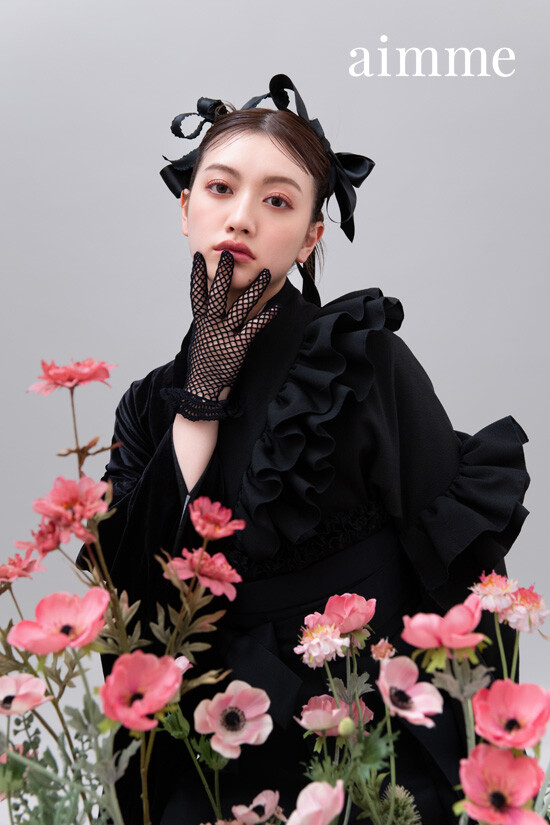 黒×黒の衣装画像2