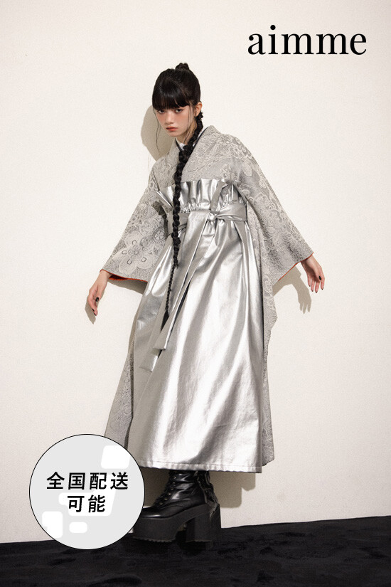 グレー×シルバーの衣装画像1