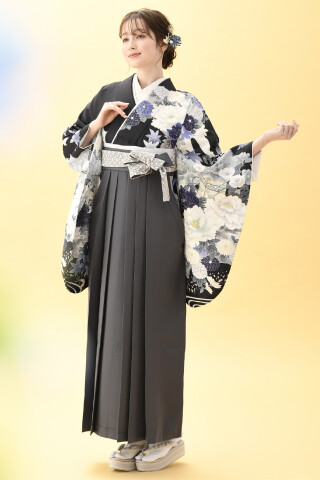 紺地の古典柄に花舞