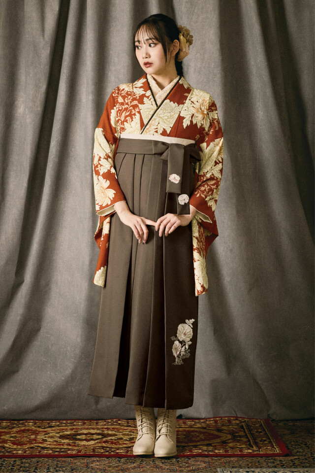 橙色に白の花柄&袴の衣装画像1