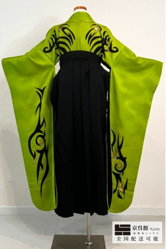 振袖・袴セット Tribal Greenの衣装画像2
