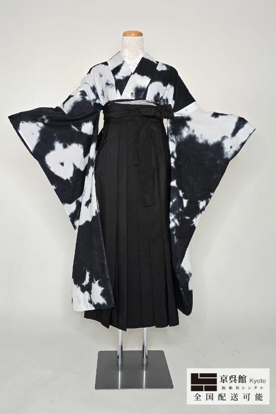 タイダイ染め × 無地袴の衣装画像1