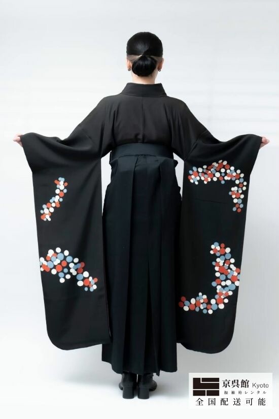 パオンスワロ × 無地袴の衣装画像2