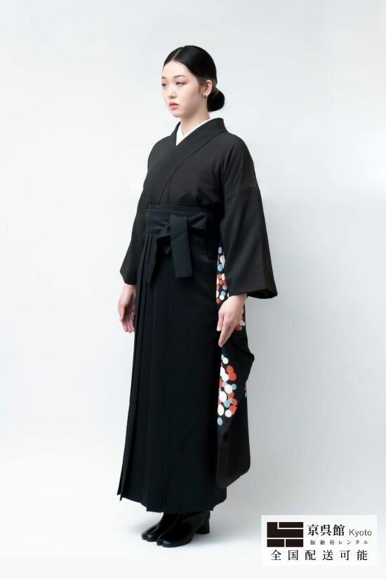 パオンスワロ × 無地袴の衣装画像3