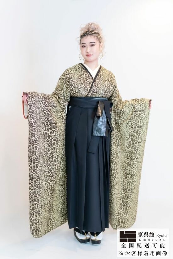 WAFRICA着物 × 無地袴の衣装画像1