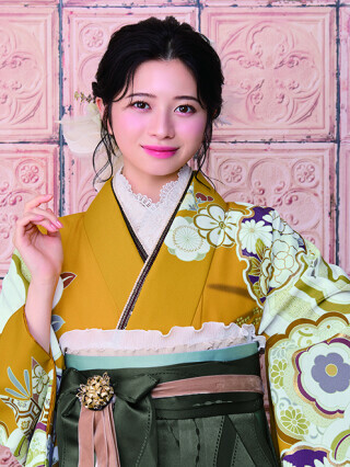 桜田ひより×志織の衣装画像1