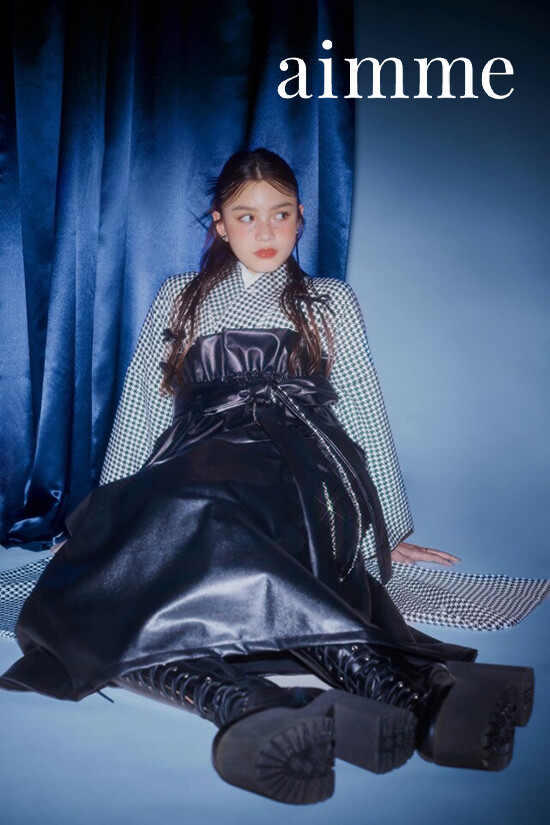 オリジナル袴【メタリックブラック】の衣装画像1