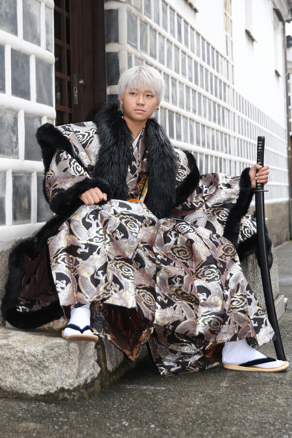 成人式　男袴レンタル　岡山辻が花レンタル陣　雲龍の衣装画像1