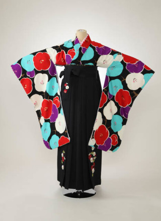 白い写真館ミズノ衣裳部 卒業はかまレンタル 写真 北海道 袴レンタルならmy袴