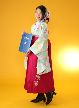 白い写真館ミズノ衣裳部 卒業はかまレンタル 写真 北海道 袴レンタルならmy袴