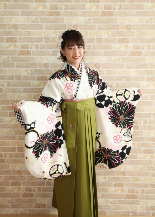 白い写真館ミズノ衣裳部 卒業はかまレンタル 写真 北海道 袴レンタルならmy袴