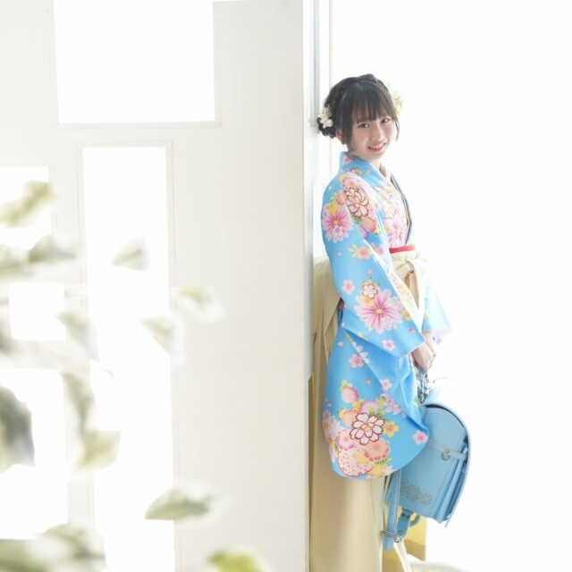 本日23時まで限界価格セール中⏰✨コメント欄必見‼️✨【高級 絞り振袖５点セット】 TAKAZENの振袖 /緑色/古典/桜柄/ プレミアム古典 青柳/最高級絞り手描