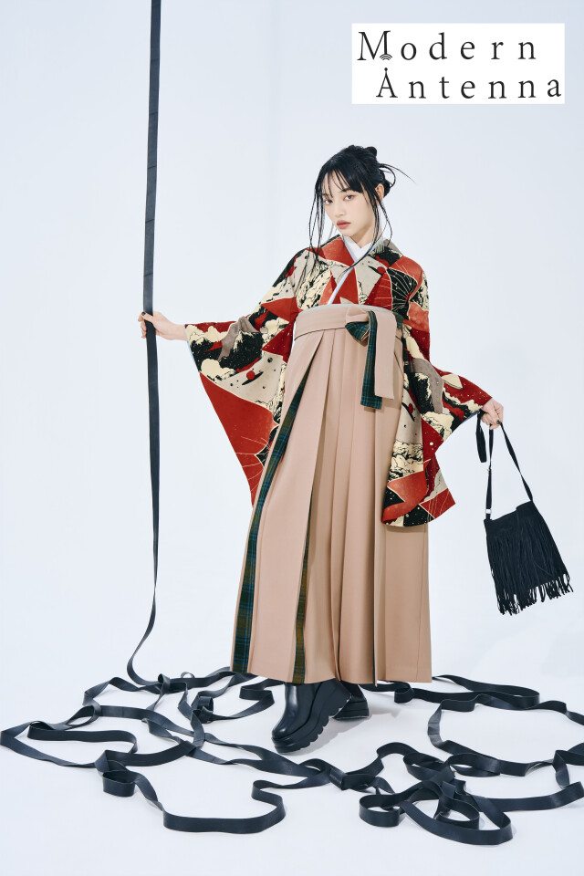 Modern Antenna MN65の衣装画像1