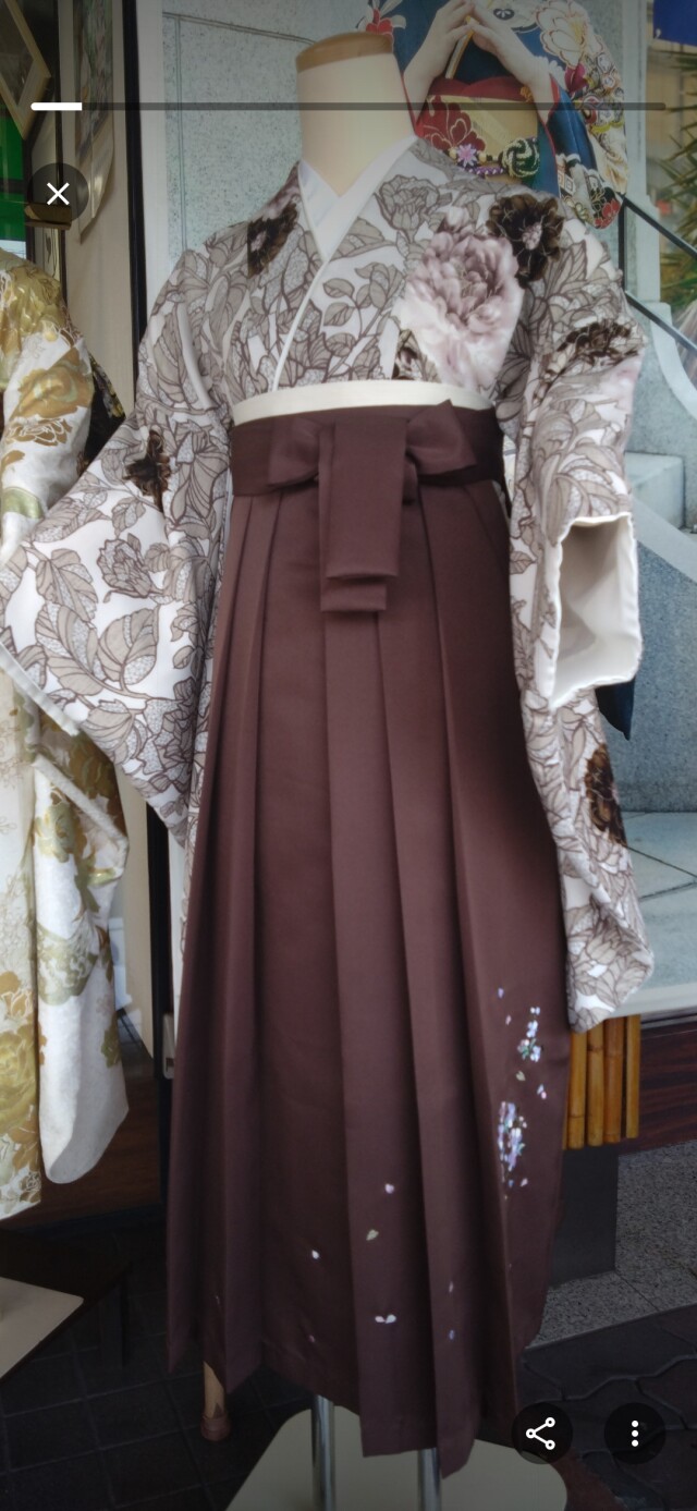 茶 薔薇の衣装画像1