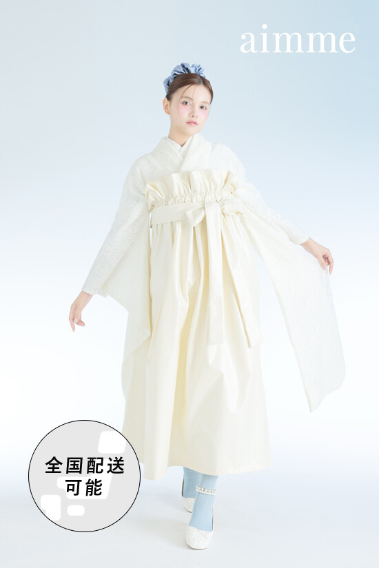 aimmeオリジナル白振袖×aimmeオリジナル白袴の衣装画像1