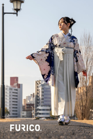 No.12483 青（牡丹）×白