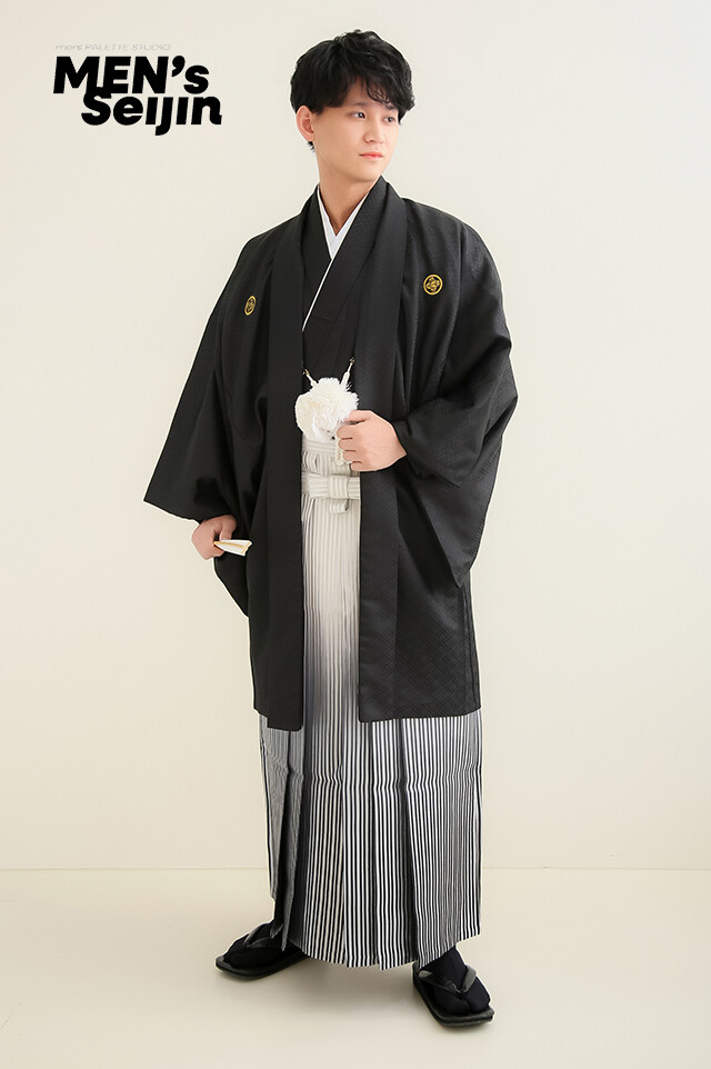 黒羽織と白黒グラデーションの袴の衣装画像1