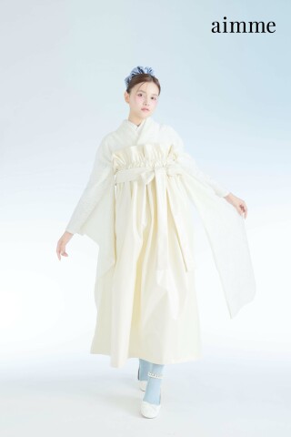 aimmeオリジナル ホワイトレース振袖×パールホワイト袴