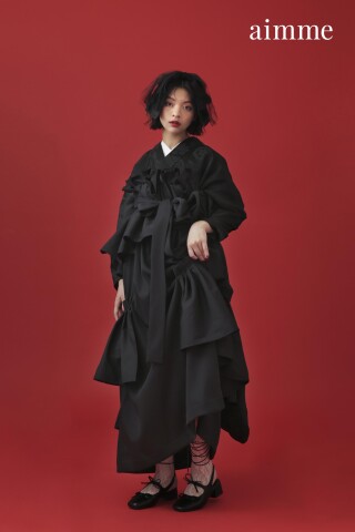 aimmeオリジナル　ブラックレース×黒袴