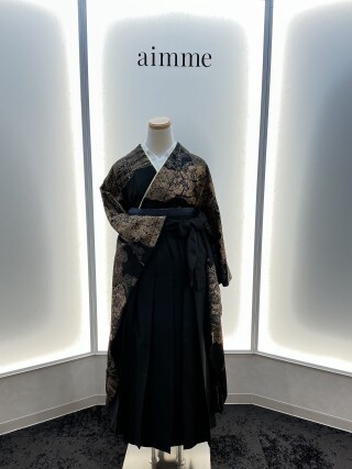 aimmeオリジナル　黒染め振袖×ブラック袴