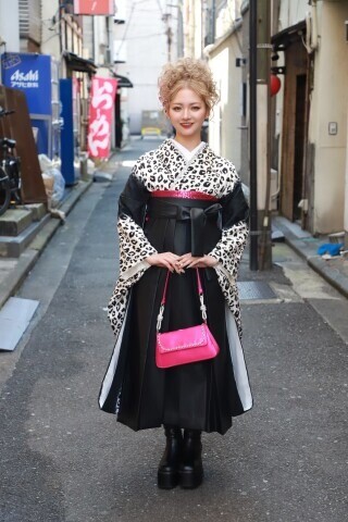 【女袴】ギャル必見ヒョウ柄着物の衣装画像1