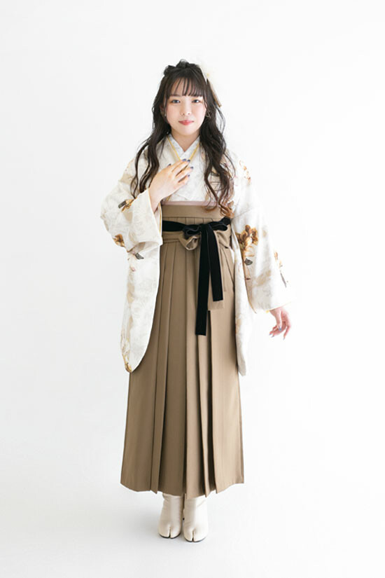 ガーリーコーデの衣装画像1