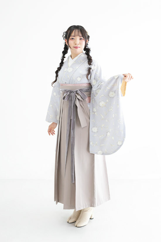 ガーリーコーデの衣装画像1